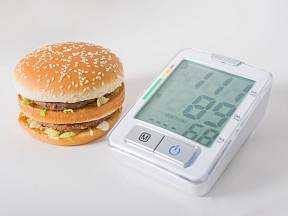 Jaké potraviny mohou zvyšovat krevní tlak?