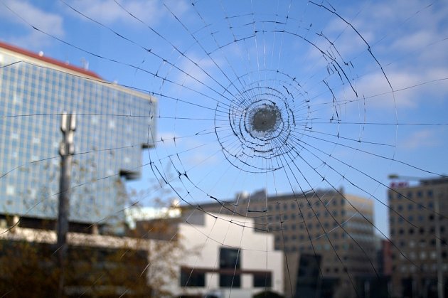 Bezpečnostní fólie zamezí vysypání skla