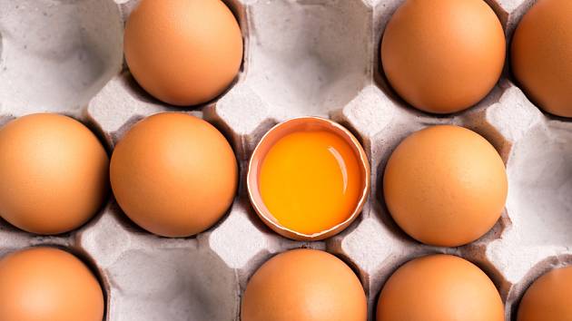 K přímé konzumaci využijte pouze čerstvá vejce, ostatní využijte k vaření a pečení.
