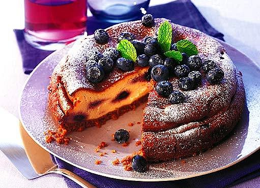 Tvarohový koláč s borůvkami