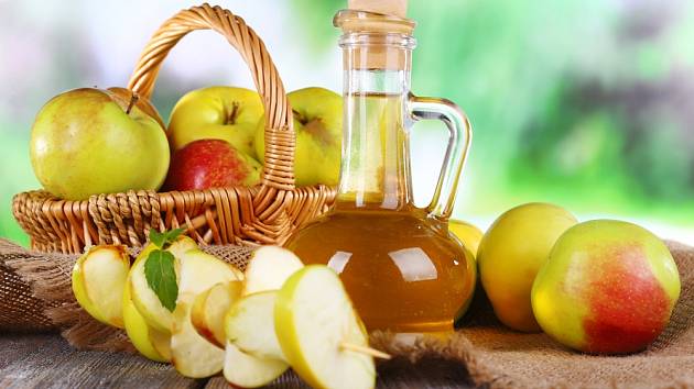 Jablečný ocet pomůže našemu tělu, naši domácnosti a domácím mazlíčkům