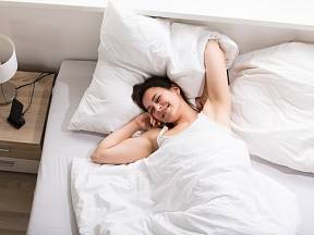 V jaké poloze většinou spí jednotlivá znamení zvěrokruhu a co to o nich vypovídá?