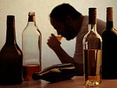 I když muži mohou bez většího rizika vypít více alkoholu než ženy, i jejich játra jsou zranitelná