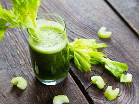 Celerová šťáva poslouží jako iontový nápoj, životabudič a tukožrout.