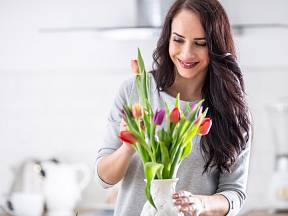 Chcete, aby vám vydržely tulipány ve váze čerstvé co nejdéle? 
