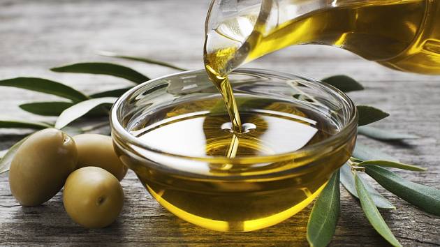 Dejte si ráno nalačno lžíci olivového oleje. Je to zázrak nejen na játra a  cévy | iReceptář.cz