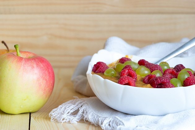 Maliny a jablka zrychlují metabolismus.