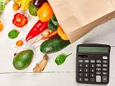 Jídlo je jednou z položek výdajů, s kterou se dá úžasně a efektivně pracovat v rámci úspor.