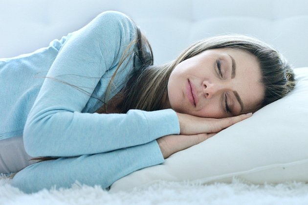 Podpořte kvalitní spánek správným použitím polštářů.