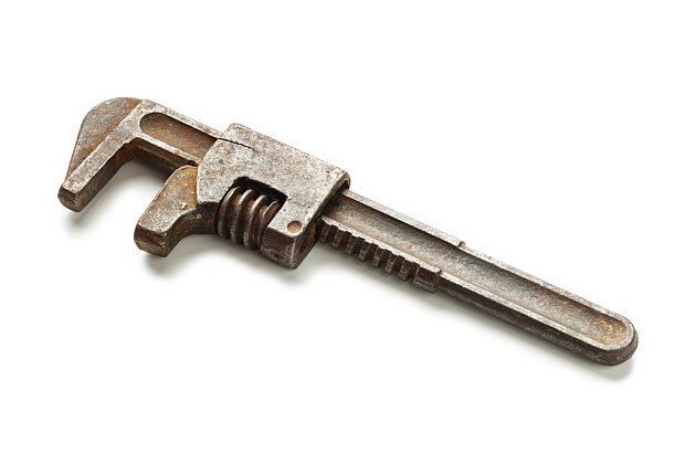Nastavitelný klíč pomůže, když nemáme klasický plochý klíč správné velikosti