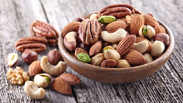 Ořechy a různá semínka se v současnosti těší velké oblibě, a to po celý rok.