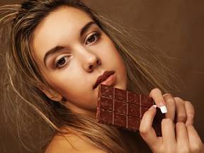 Nejrůznější sladkosti jsou slabostí mnoha z nás. Čokoládě, dezertům, koláčům či zmrzlině dokáže odolat jen málokdo.