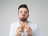 Při správném žvýkání potravy si nejen lépe vychutnáme chuť, ale můžeme i zhubnout