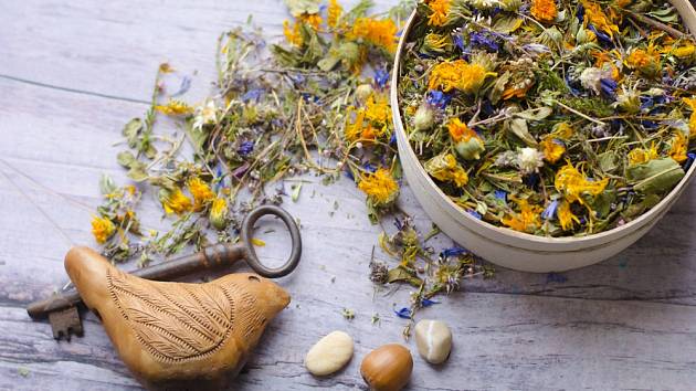 Znáte bylinné čaje, které uleví při žaludečních vředech?