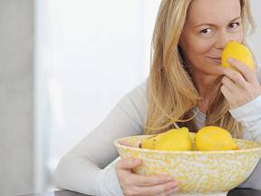 Víte, jak vaše tělo reaguje na vůni citronů?