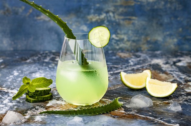 Z Aloevera, okurky a máty si můžeme připravit také gin tonic fizz.
