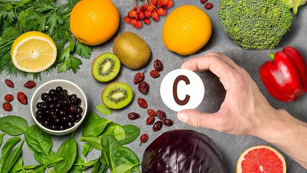 Velké množství vitamínu C obsahuje nejen ovoce, ale i některé druhy zeleniny.