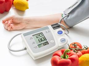 Které potraviny pomáhají při vysokém krevním tlaku?
