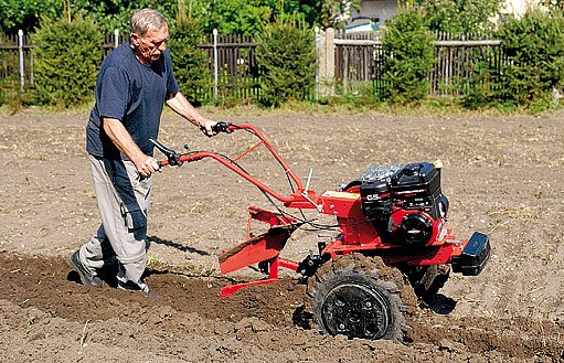 Stavebnicové zahradní stroje: motory, převodovky,… | iReceptář.cz