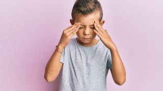 Migrénou trpí deset procent dětí. Spouštěčem bývá i stres