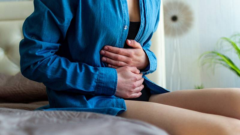 Bolestivá menstruace a problémy s početím. Na vině může být endometrióza