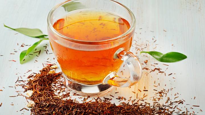 Čaj, který není tak úplně čajem, dokáže i léčit