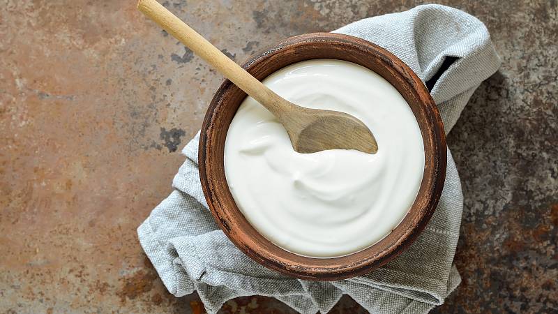 Proč jíst denně bílý jogurt? Těchto 6 důvodů vám to vysvětlí
