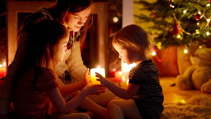 5 netradičních adventních a vánočních rituálů pro vaši rodinu. Jak vám pomohou?