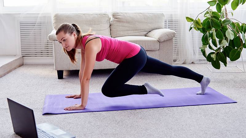 Jak začít správně cvičit doma