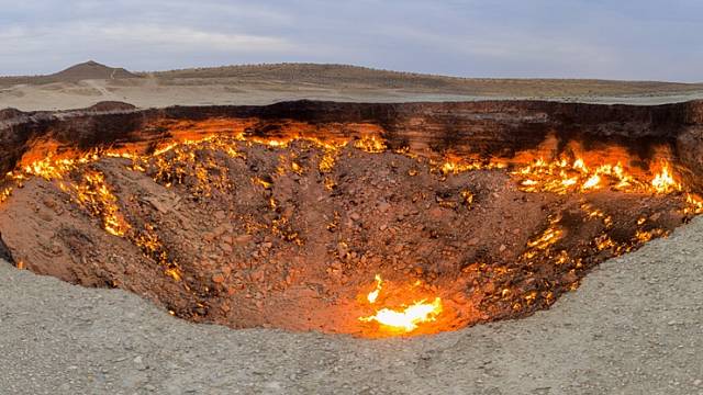 Turkmenistán se rozhodl uhasit „bránu do pekla“