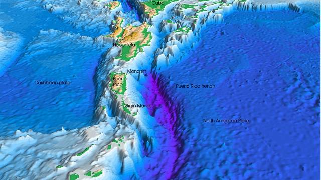 Portorikský příkop se táhne dnem oceánu 800 kilometrů