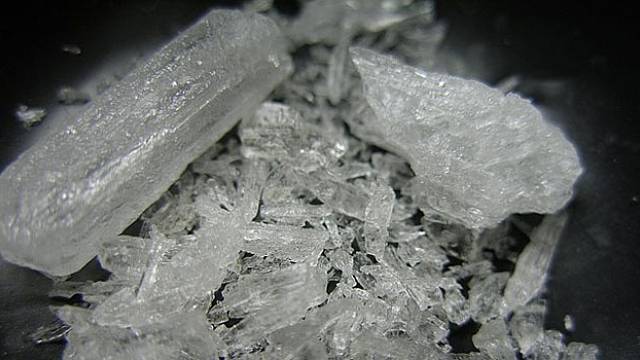 Čistý, krystalický metamfetamin