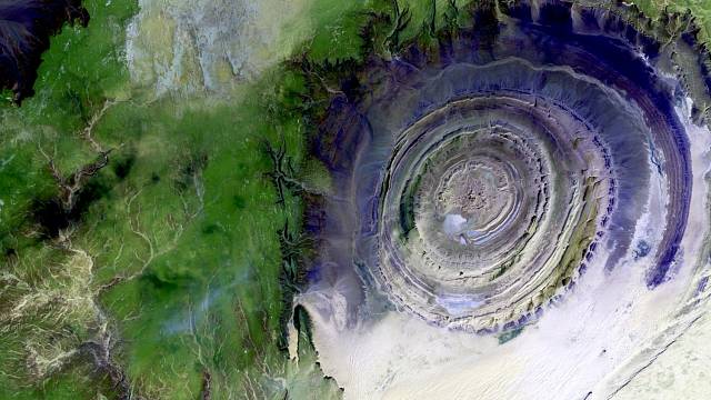 Oko Sahary si v celé jeho kráse vychutnají jen astronauté