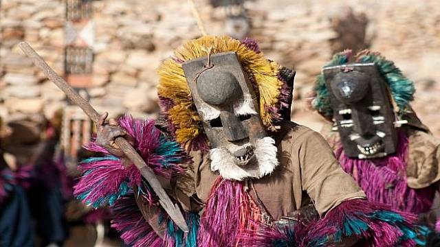 Kmen Dogonů se nachází na Mali