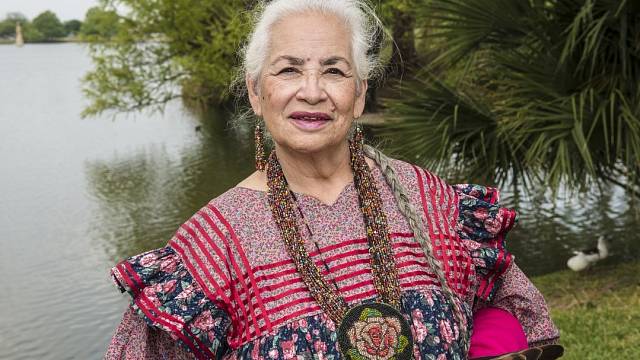Apačské ženy se mohou vdát i několikrát, dokonce i ve vyšším věku
