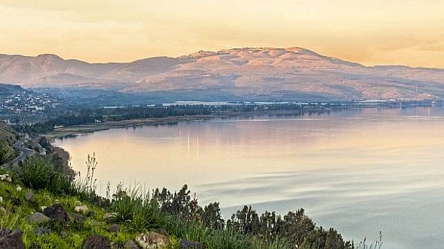 Na dně Galilejského jezera leží záhadný objekt