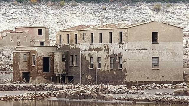 Vesnice Aceredo byla zatopena v 90. letech minulého století