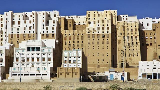 Jemenské město Shibam přitahuje turisty i architekty z celého světa