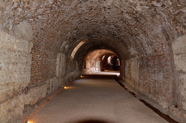 Důmyslný systém podzemních tunelů sloužil hlavně k držení zvířat