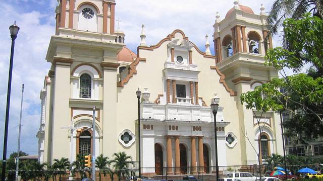 Katedrála v San Pedro Sule
