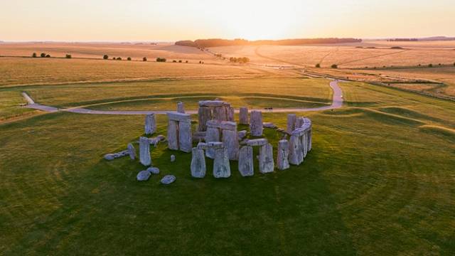 Stonehenge i po letech vydává další svá tajemství