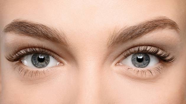 Lidé s modrýma očima prý trpí častěji na alergie.