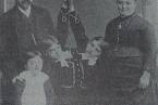 Giacomo a Giovanni Tocci s rodiči a sestrou