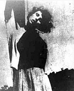 Elisabeth Becker, dozorkyně z koncentračního tábora Stutthof byla 4. července 1946 na kopci Biskupia Gorka veřejně oběšena.