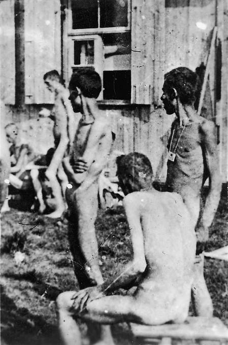 Osvobození Buchenwaldu. Někteří vězni se dočkali svobody...