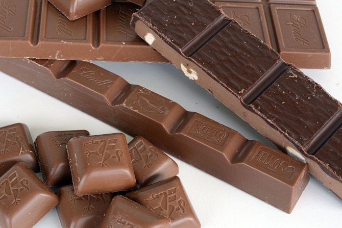 Přílišná konzumace čokolády může také vést k bolestem hlavy