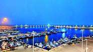 Tarifa má pověst přístavu s bohémským nočním životem.