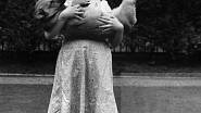Královna Alžběta II. je milovnice zvířat, od dětství je věrná psímu plemenu corgi. Dosud vlastnila více než třicet psů této rasy. Prvního dostala v roce 1933, když jí bylo sedm let.