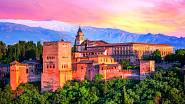 Alhambra je od roku 1984 světová památka UNESCO.