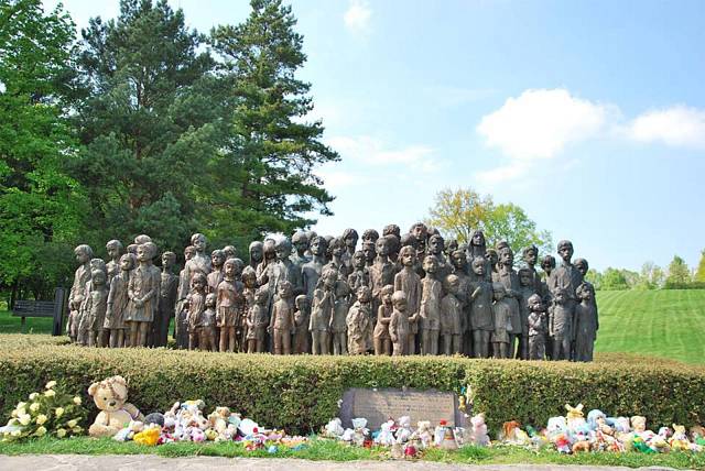 Pomník 82 zemřelých lidických dětí (2014)